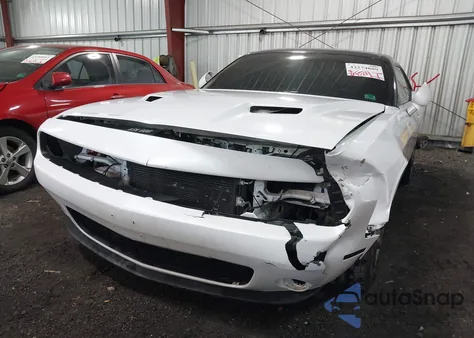 2015 Dodge Challenger R/T из США, поврежденный, VIN 2C3CDZAT1FH714629